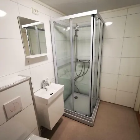 Skarvegen Studioapartment - Part Of A Private Family