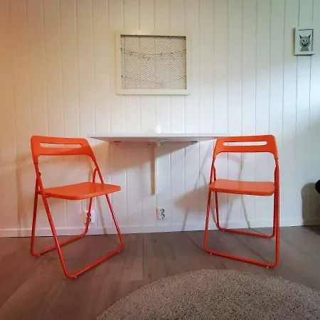 Lägenhet Skarvegen Studioapartment - Part Of A Private Family *